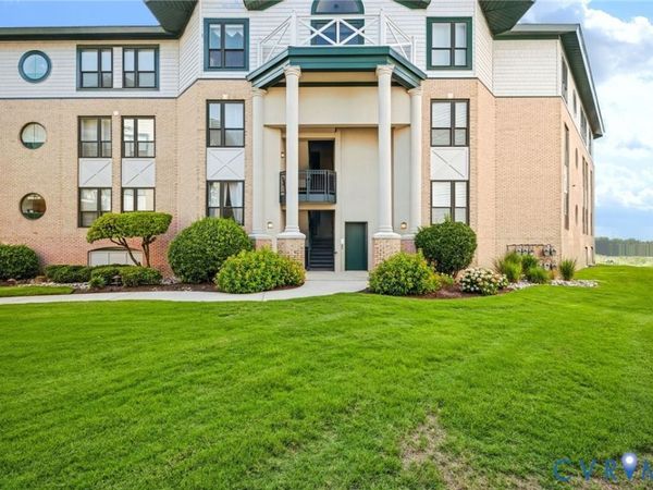 3244 Page Avenue , Unit 304, Virginia Beach, VA 23451