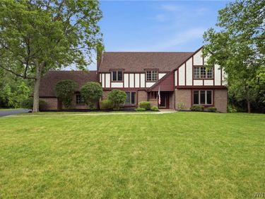51 Schlemmer Road, Lancaster, NY 14086