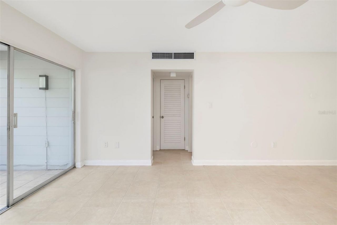 2155 Wood Street, Unit A14, Sarasota, FL 34237 Photo