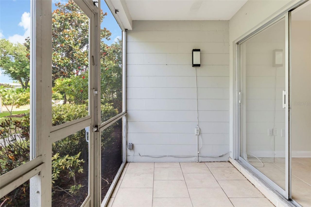 2155 Wood Street, Unit A14, Sarasota, FL 34237 Photo