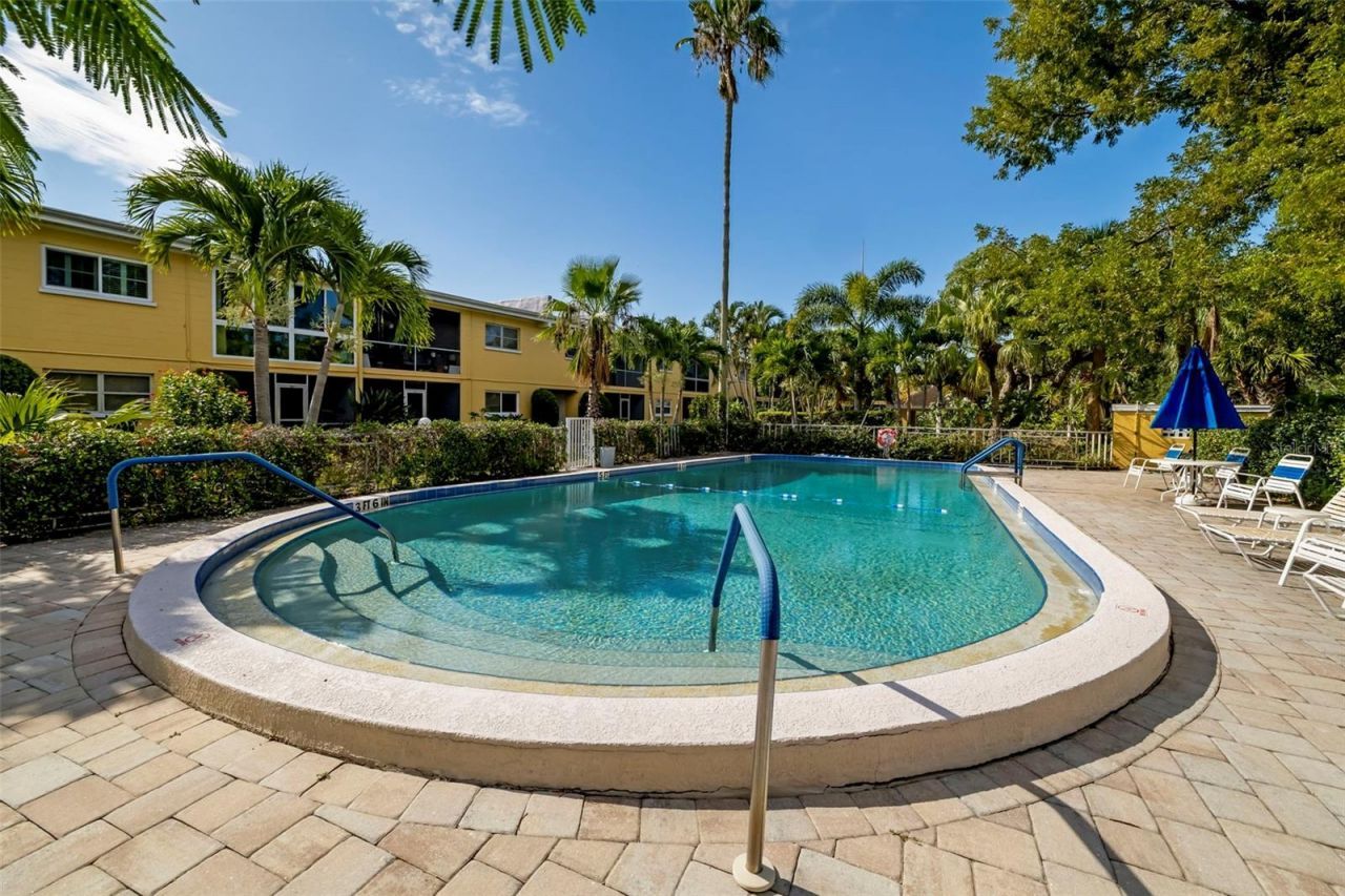 2155 Wood Street, Unit A14, Sarasota, FL 34237 Photo