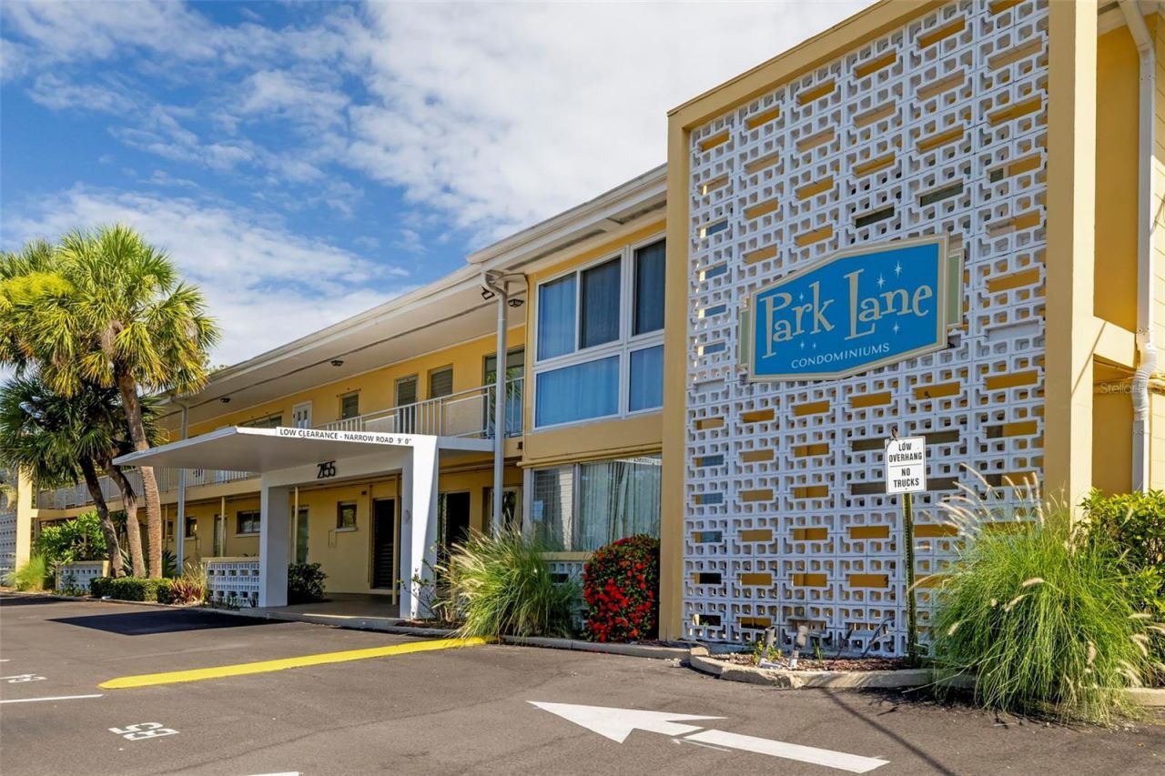 2155 Wood Street, Unit A14, Sarasota, FL 34237 Photo