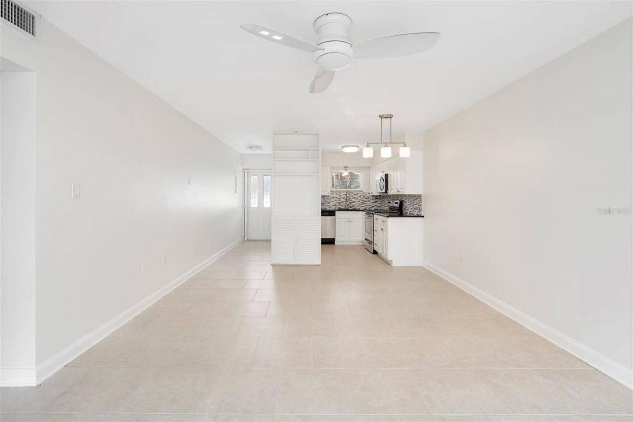 2155 Wood Street, Unit A14, Sarasota, FL 34237 Photo