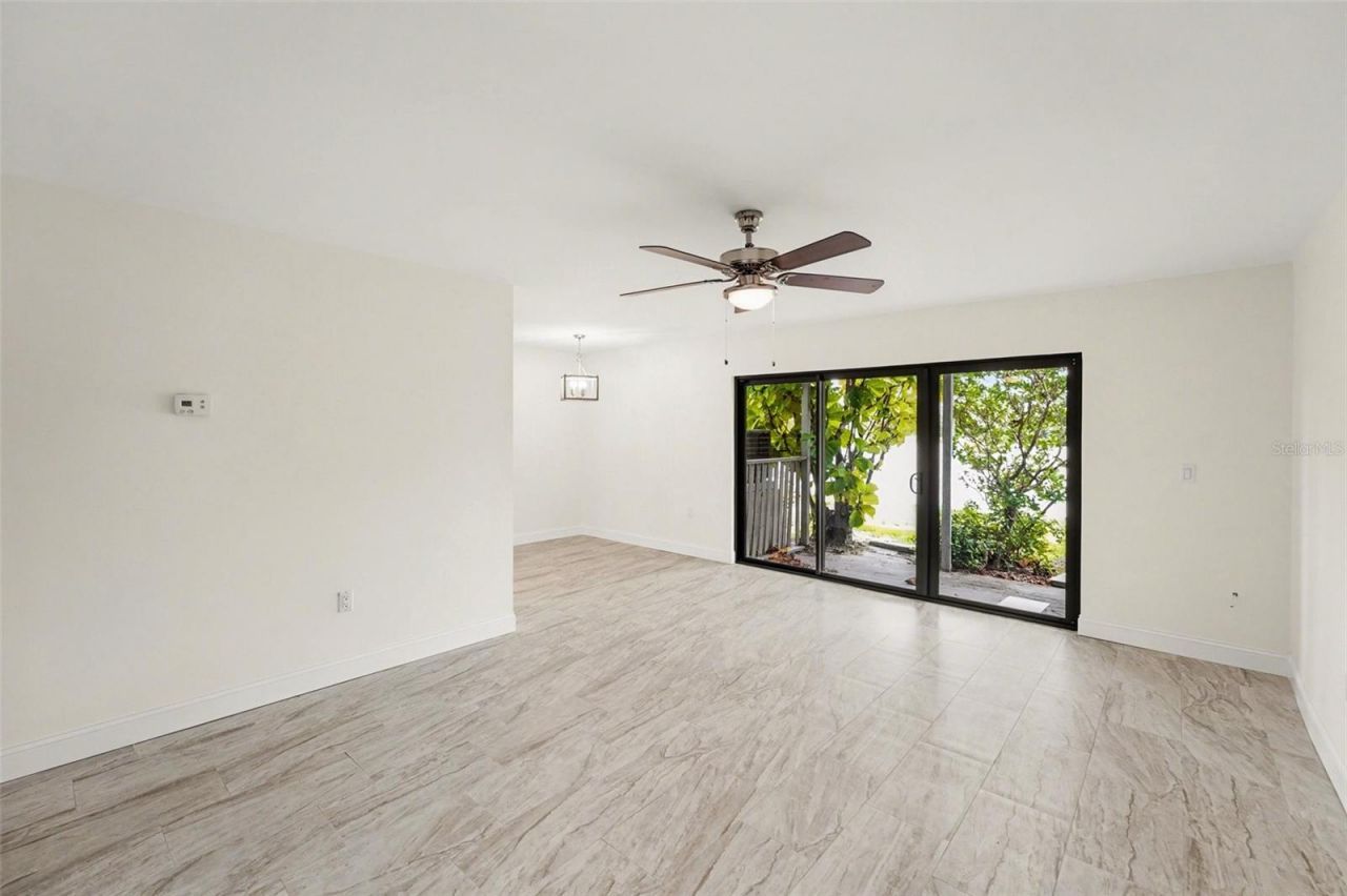 11409 8th Street N, Unit 1507, Saint Petersburg, FL 33716 Photo