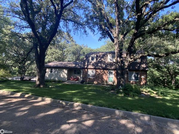 2392 Oak Brook Drive, Denison, IA 51442