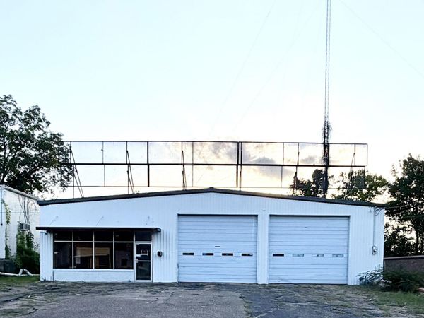 1904 Washington Street, Vicksburg, MS 39180