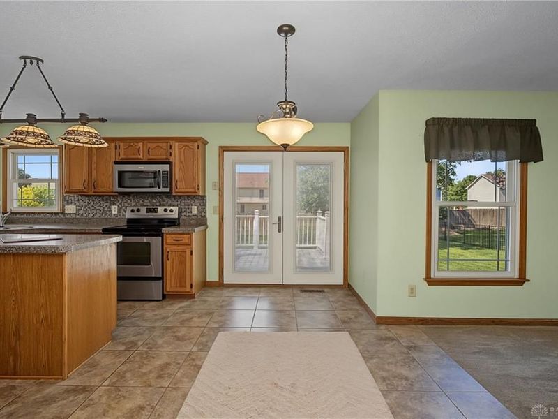 6373 Ring Neck Drive, Huber Heights, OH 45424 Photo 14