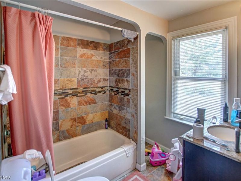 3873 E 153rd Street, Cleveland, OH 44128 Photo 15