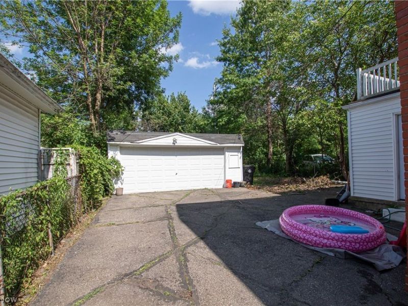 3873 E 153rd Street, Cleveland, OH 44128 Photo 30