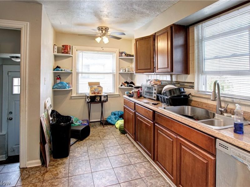 3873 E 153rd Street, Cleveland, OH 44128 Photo 6