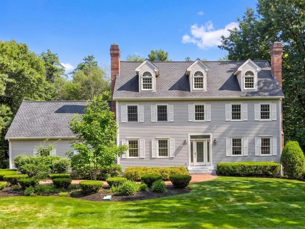 8 Bear Hill Road, Windham, NH 03087