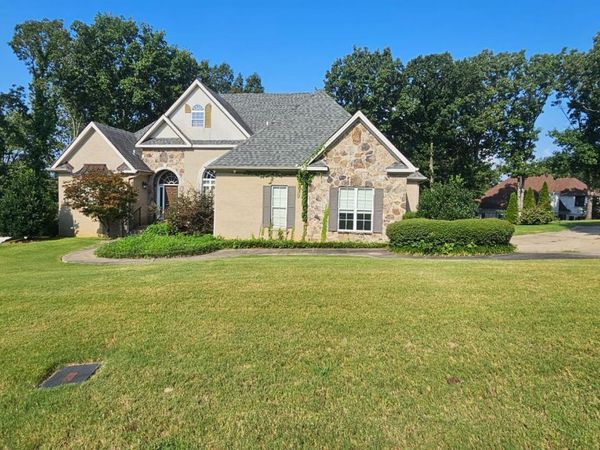 3206 Lacoste, Jonesboro, AR 72040
