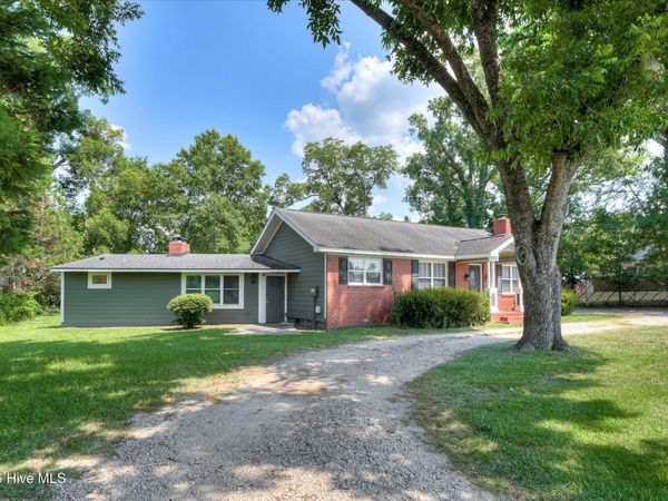 436 N Main Street, Saluda, SC 29138