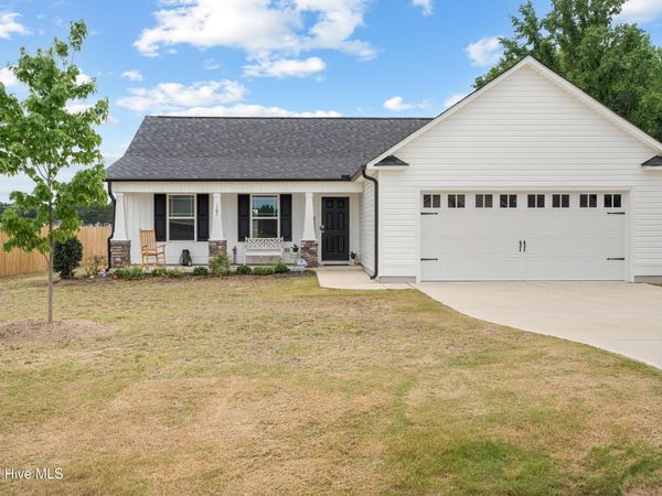 161 Grace Ridge Court, Benson, NC 27504
