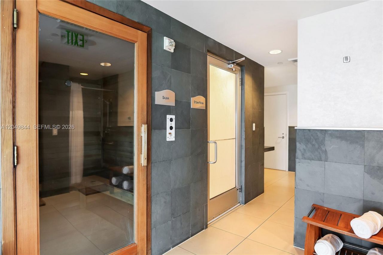 17001 Collins Ave, Unit 1401, Sunny Isles Beach, FL 33160 Photo