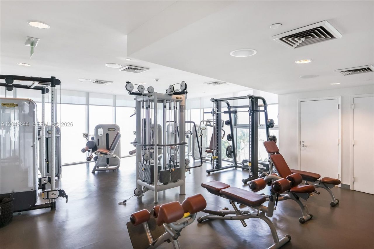 17001 Collins Ave, Unit 1401, Sunny Isles Beach, FL 33160 Photo
