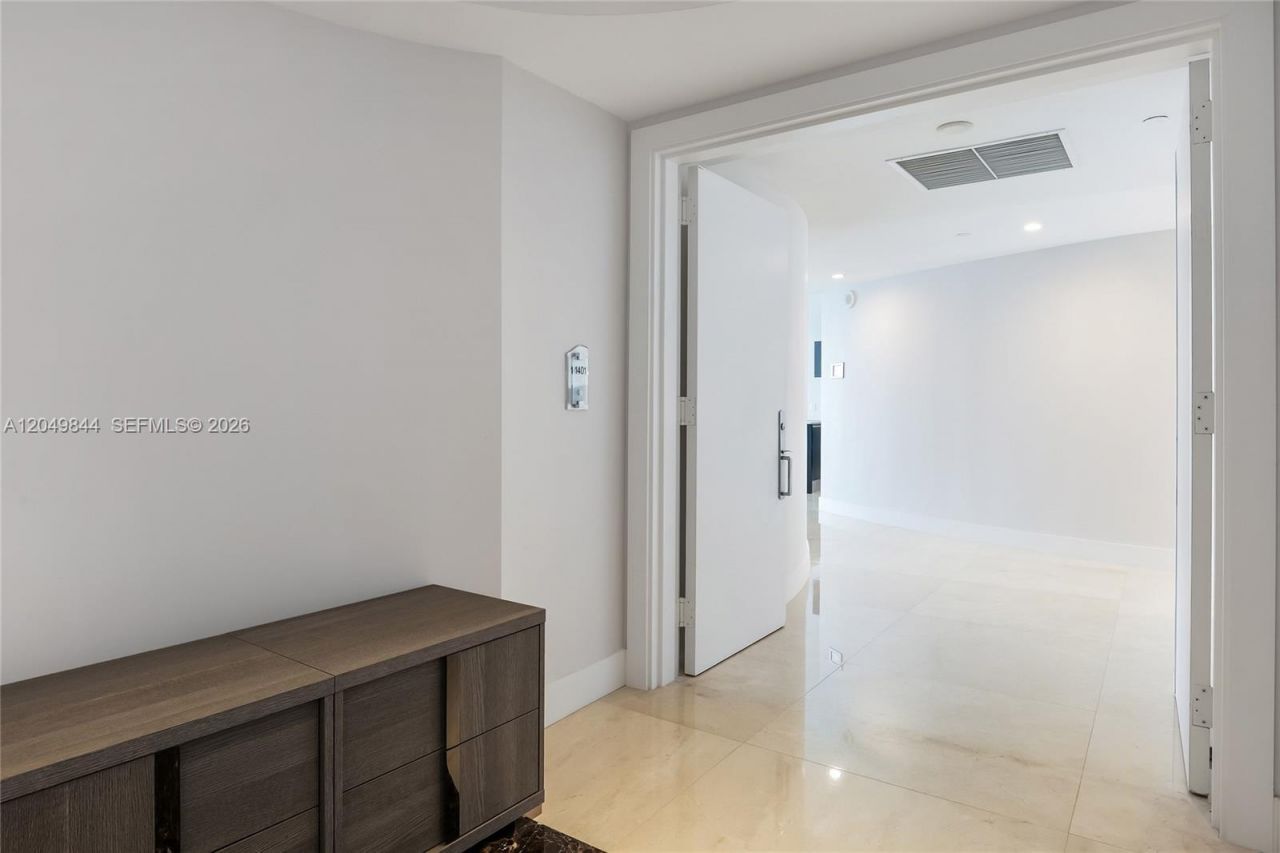 17001 Collins Ave, Unit 1401, Sunny Isles Beach, FL 33160 Photo