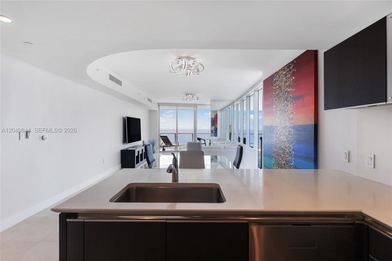17001 Collins Ave, Unit 1401, Sunny Isles Beach, FL 33160 Photo
