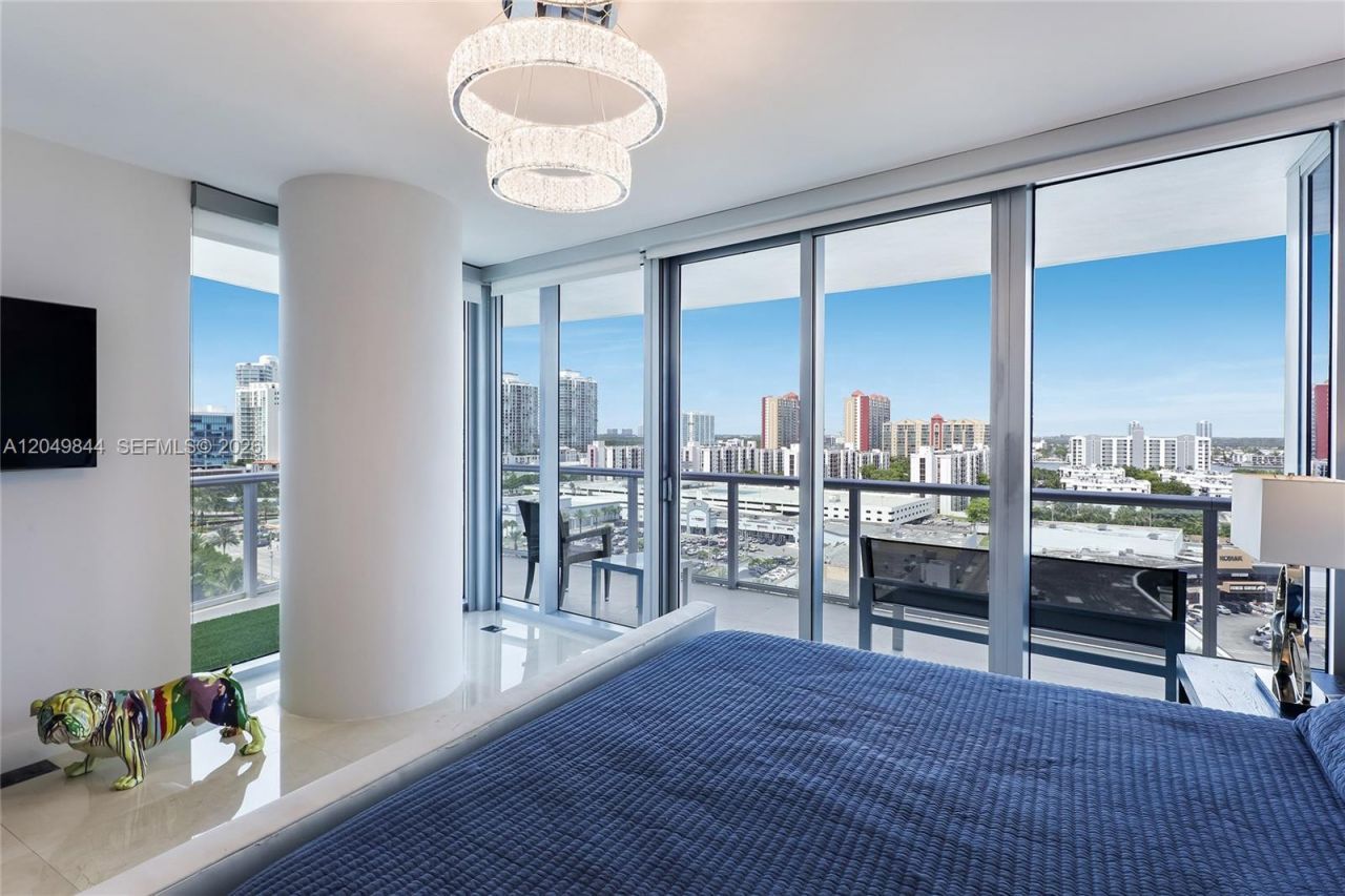 17001 Collins Ave, Unit 1401, Sunny Isles Beach, FL 33160 Photo