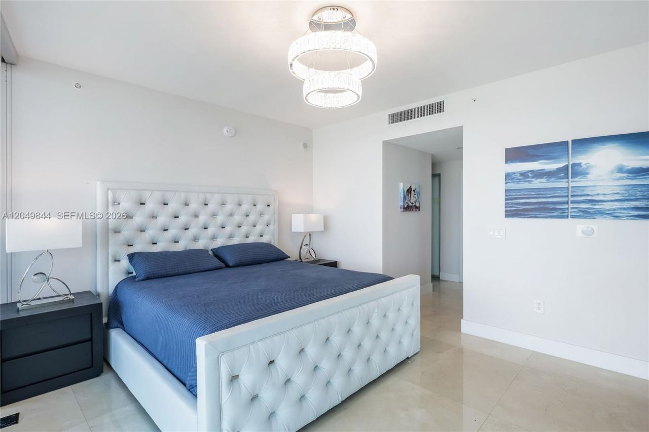 17001 Collins Ave, Unit 1401, Sunny Isles Beach, FL 33160 Photo