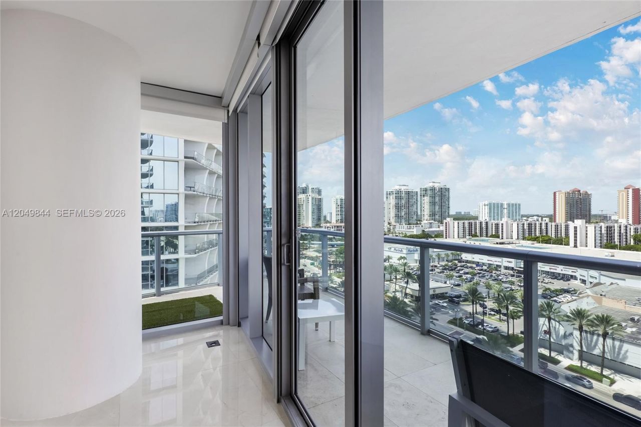 17001 Collins Ave, Unit 1401, Sunny Isles Beach, FL 33160 Photo
