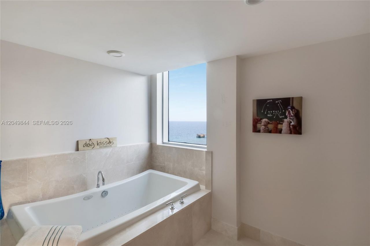 17001 Collins Ave, Unit 1401, Sunny Isles Beach, FL 33160 Photo