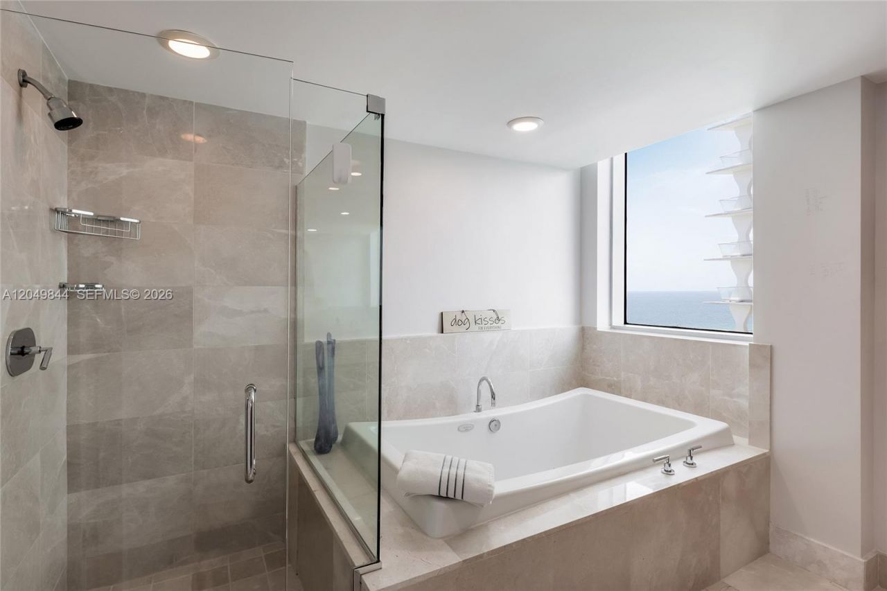17001 Collins Ave, Unit 1401, Sunny Isles Beach, FL 33160 Photo