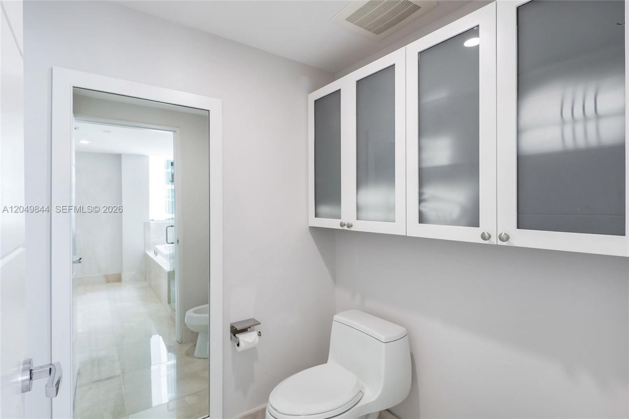 17001 Collins Ave, Unit 1401, Sunny Isles Beach, FL 33160 Photo