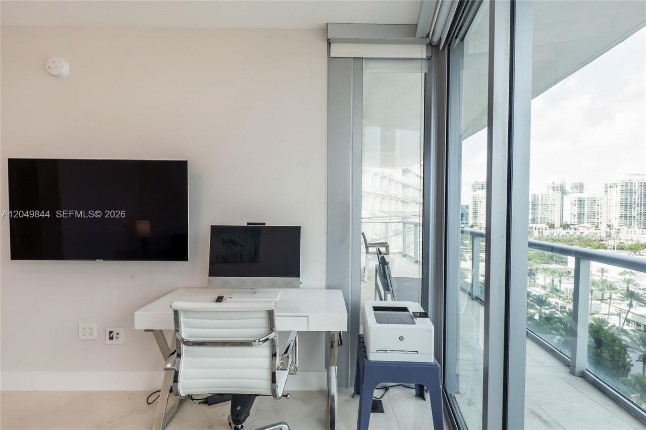 17001 Collins Ave, Unit 1401, Sunny Isles Beach, FL 33160 Photo
