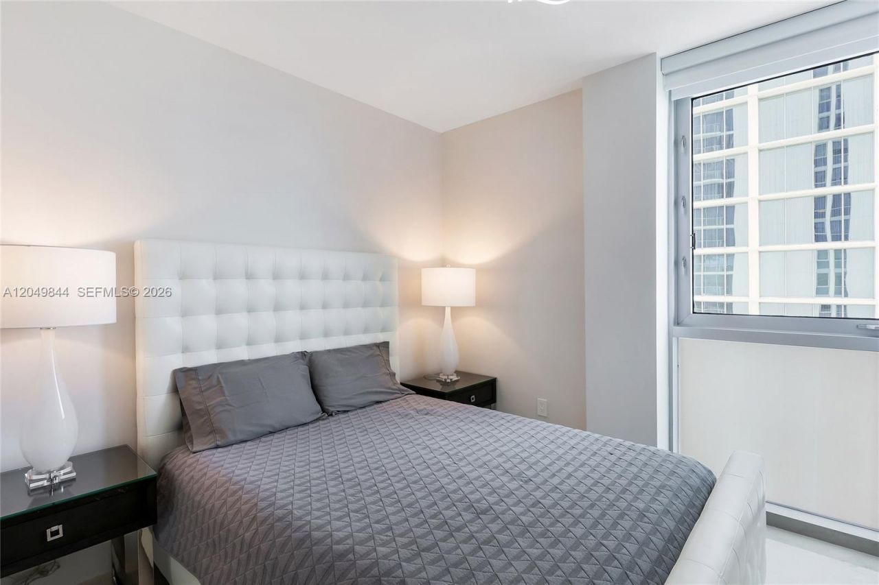 17001 Collins Ave, Unit 1401, Sunny Isles Beach, FL 33160 Photo