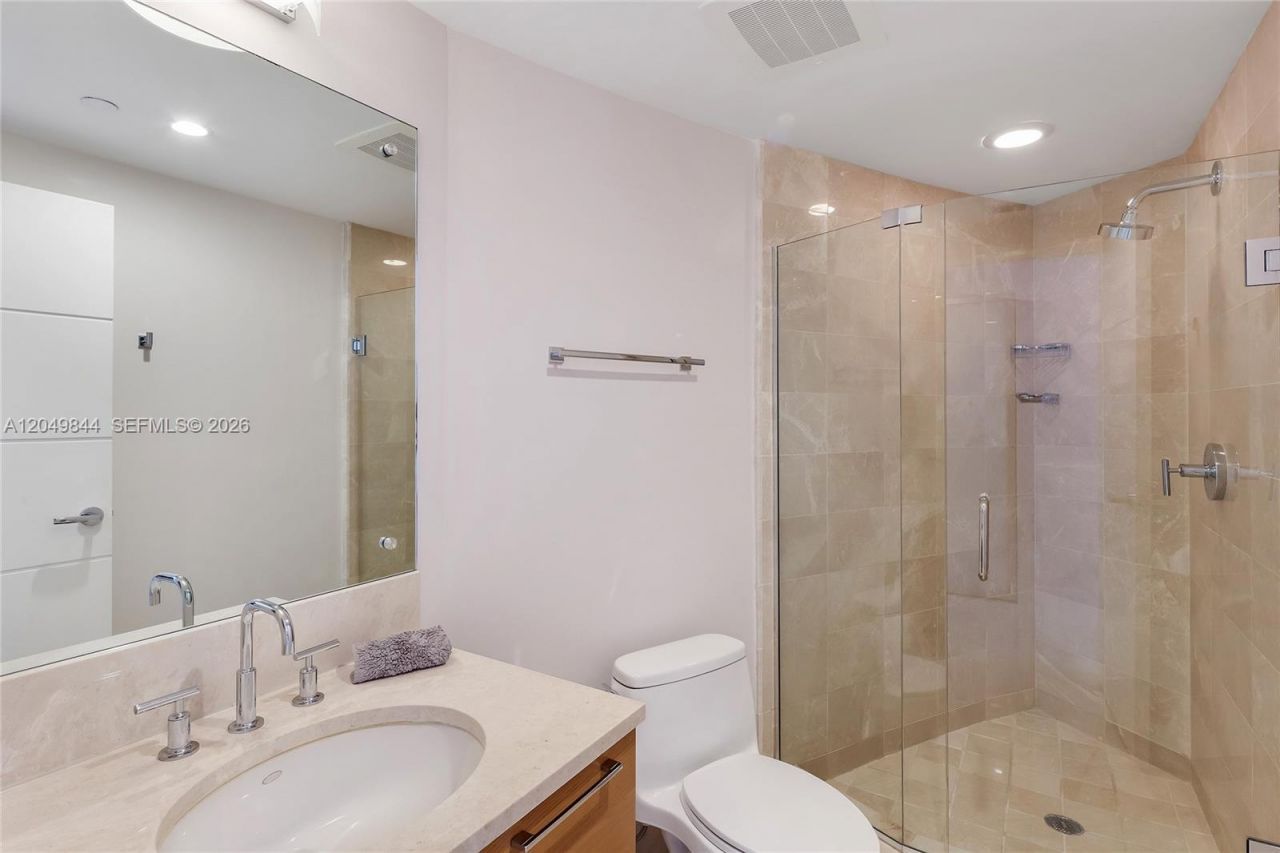 17001 Collins Ave, Unit 1401, Sunny Isles Beach, FL 33160 Photo