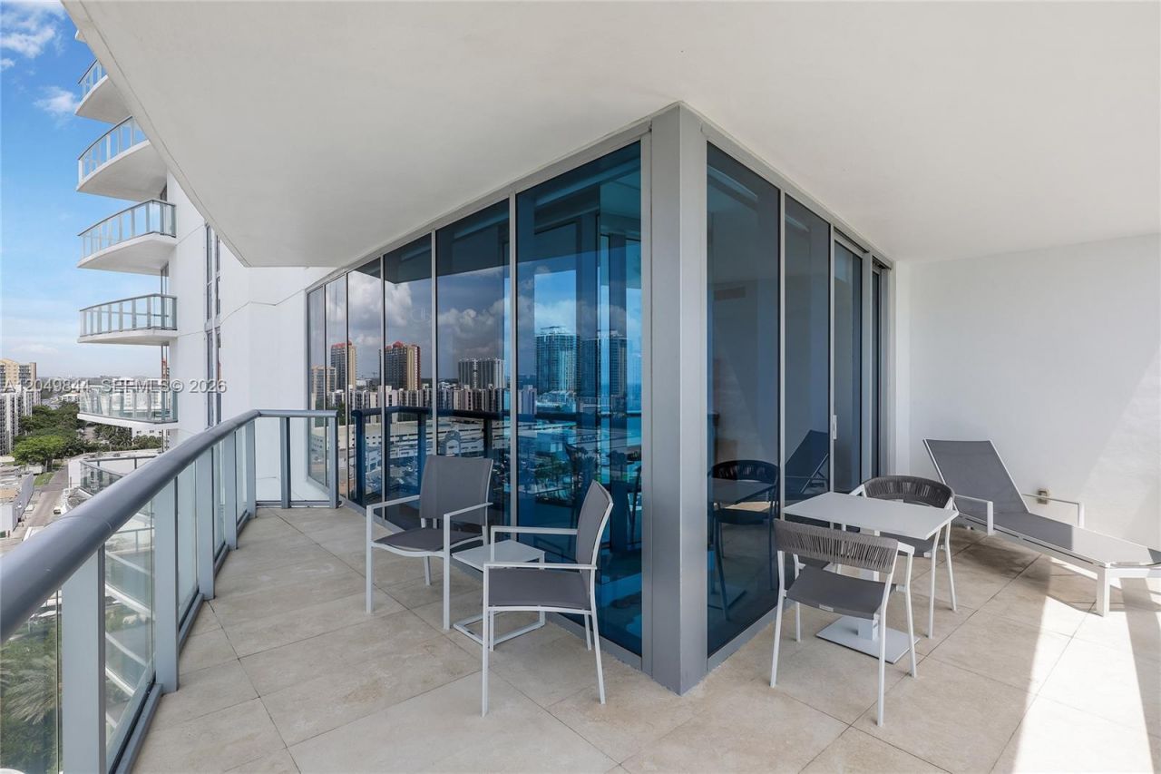 17001 Collins Ave, Unit 1401, Sunny Isles Beach, FL 33160 Photo