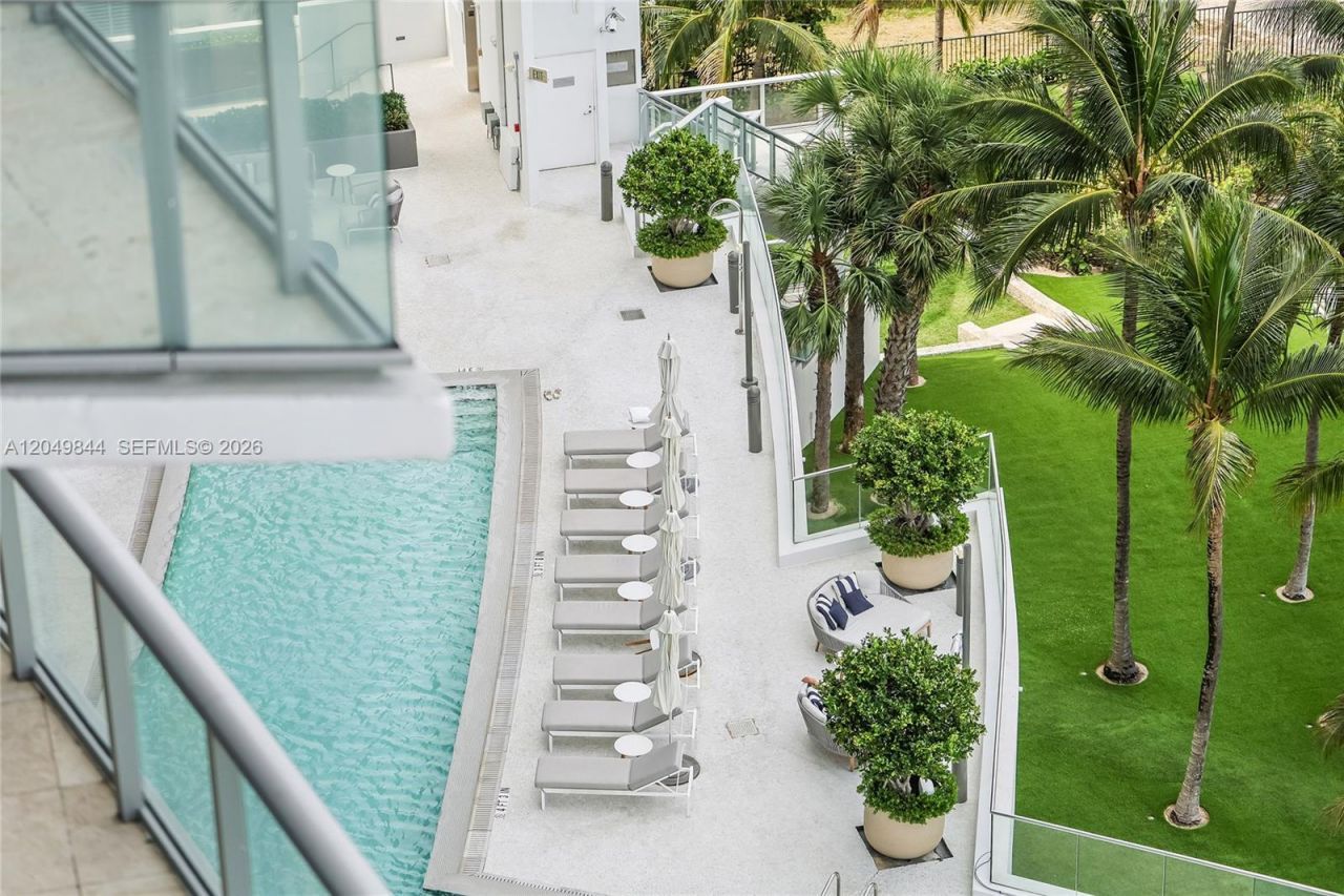 17001 Collins Ave, Unit 1401, Sunny Isles Beach, FL 33160 Photo