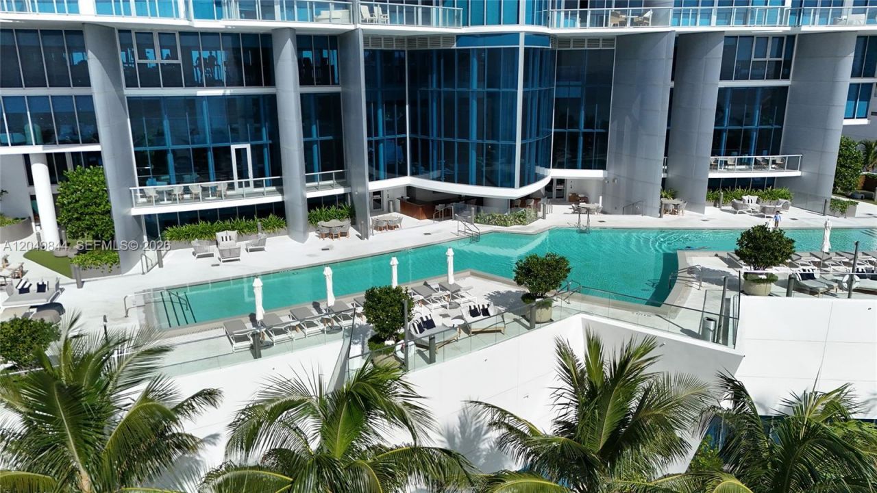 17001 Collins Ave, Unit 1401, Sunny Isles Beach, FL 33160 Photo