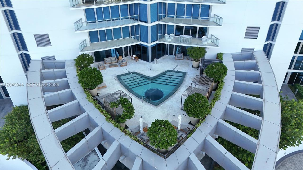 17001 Collins Ave, Unit 1401, Sunny Isles Beach, FL 33160 Photo