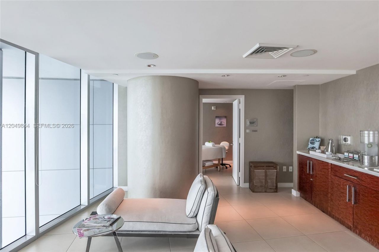 17001 Collins Ave, Unit 1401, Sunny Isles Beach, FL 33160 Photo