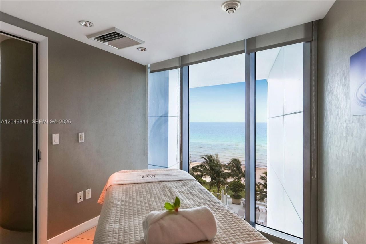 17001 Collins Ave, Unit 1401, Sunny Isles Beach, FL 33160 Photo