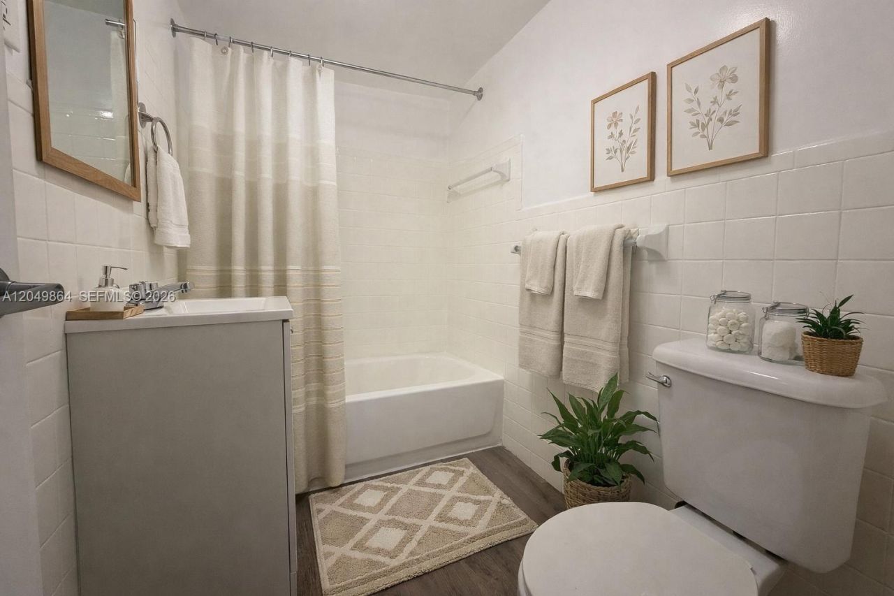 143 SW 9th St , Unit 105, Miami, FL 33130 Photo