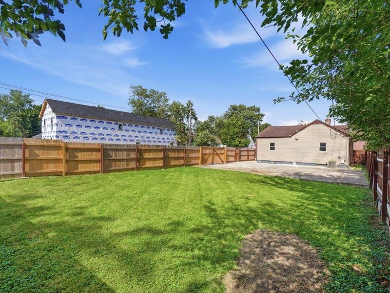 2261 Hamilton Avenue, Columbus, OH 43211 Photo 15