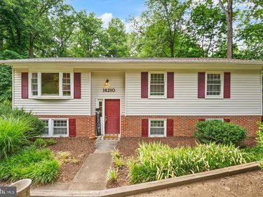 16210 SHEFFIELD DRIVE, DUMFRIES, VA 22025