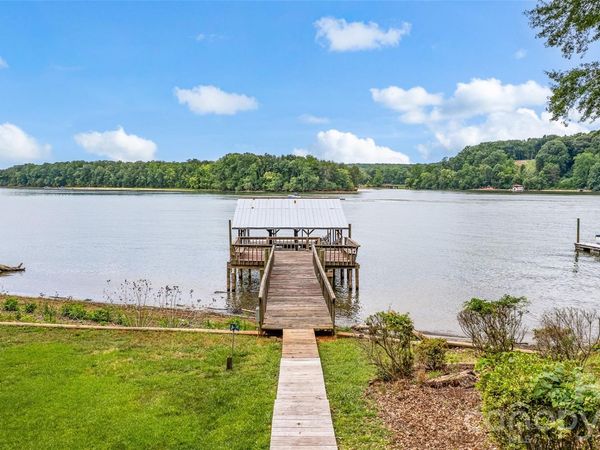158 Wildwood Trail Drive, Statesville, NC 28677