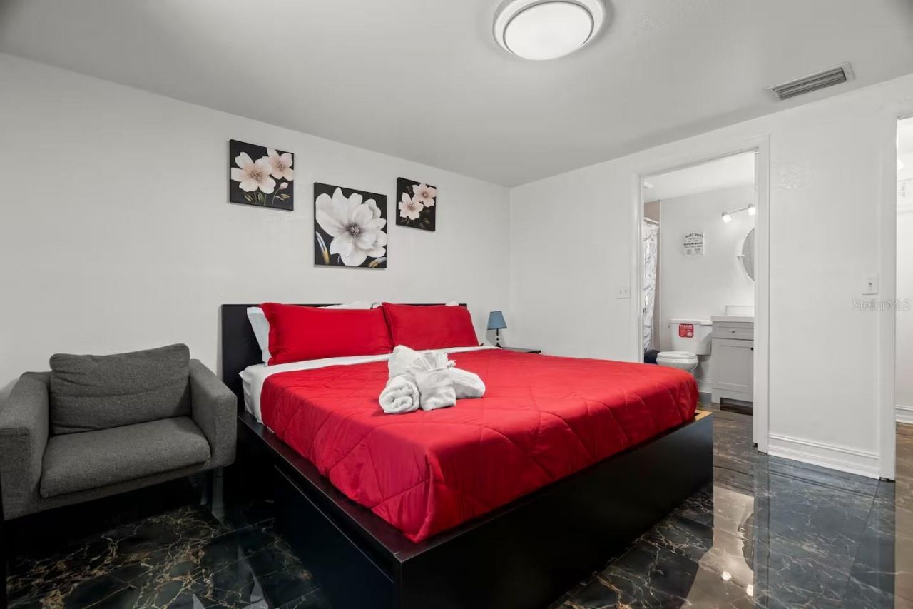 7005 Fountain Avenue, Tampa, FL 33634 Photo