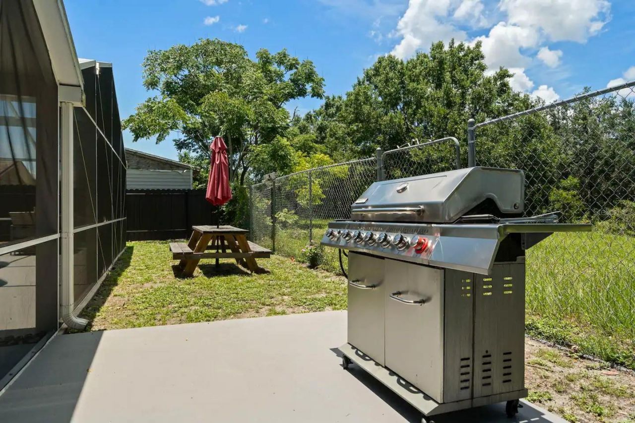 7005 Fountain Avenue, Tampa, FL 33634 Photo