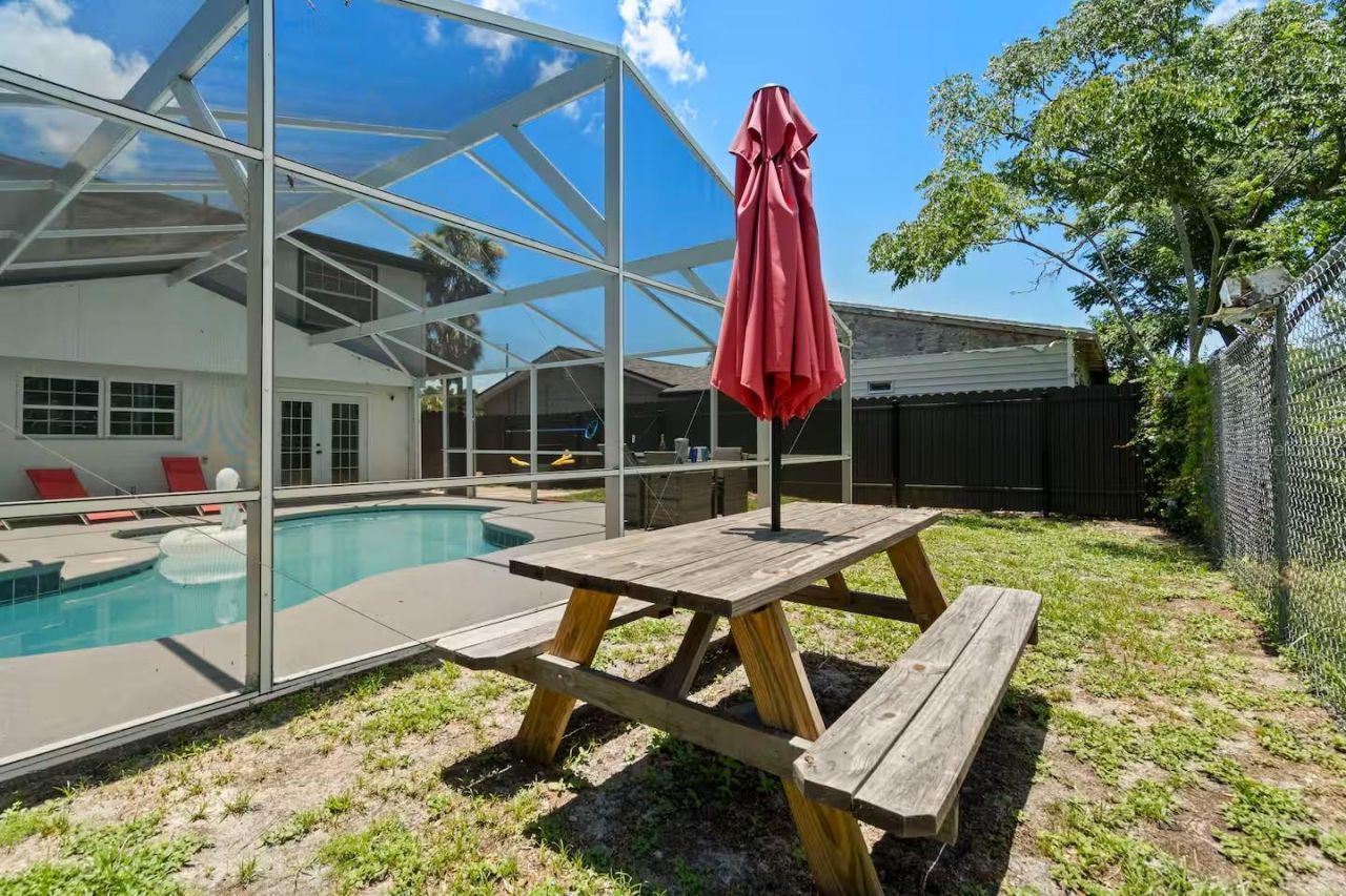 7005 Fountain Avenue, Tampa, FL 33634 Photo