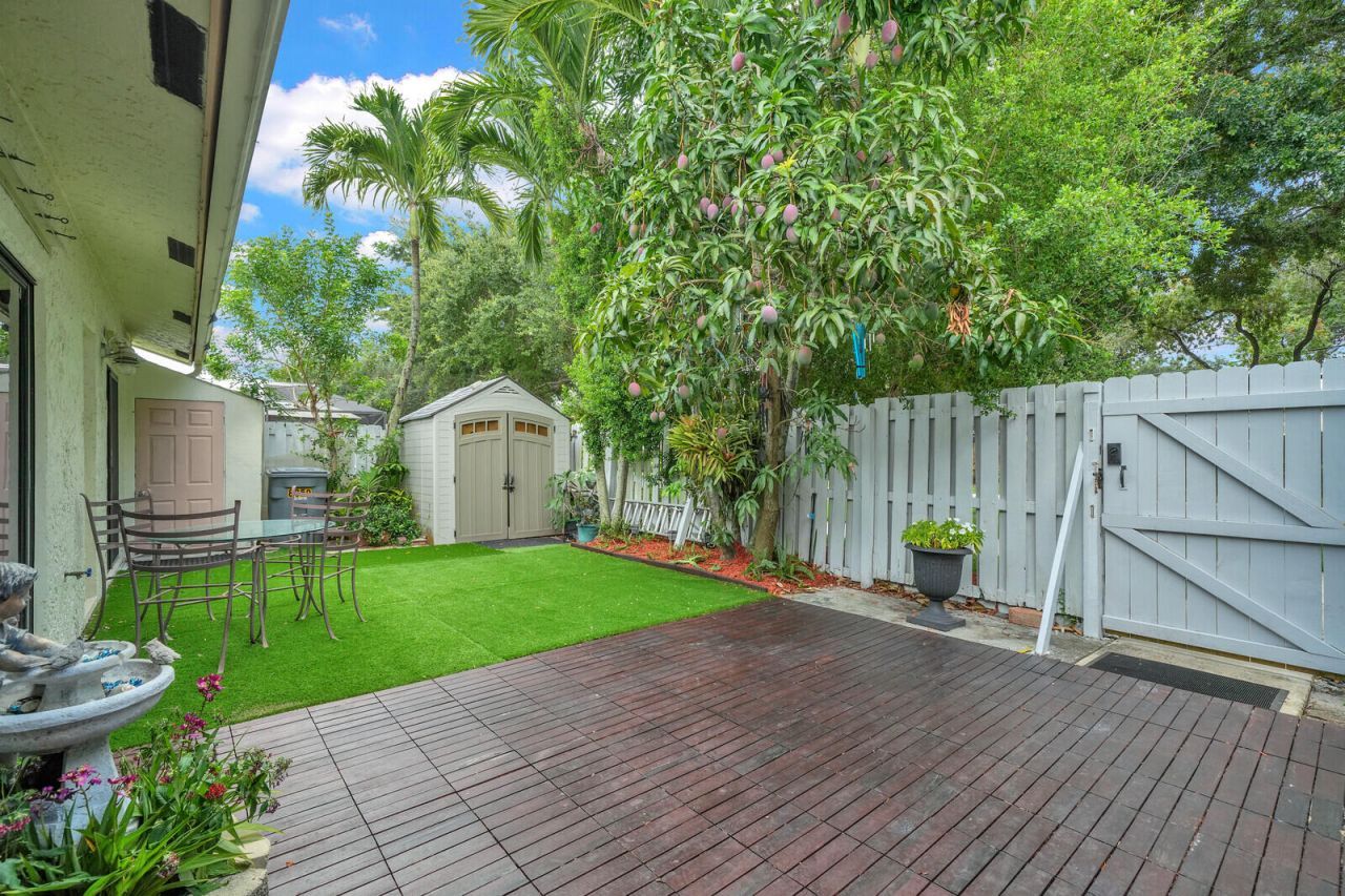 8850 Ranta Court, Unit D, Boynton Beach, FL 33436 Photo