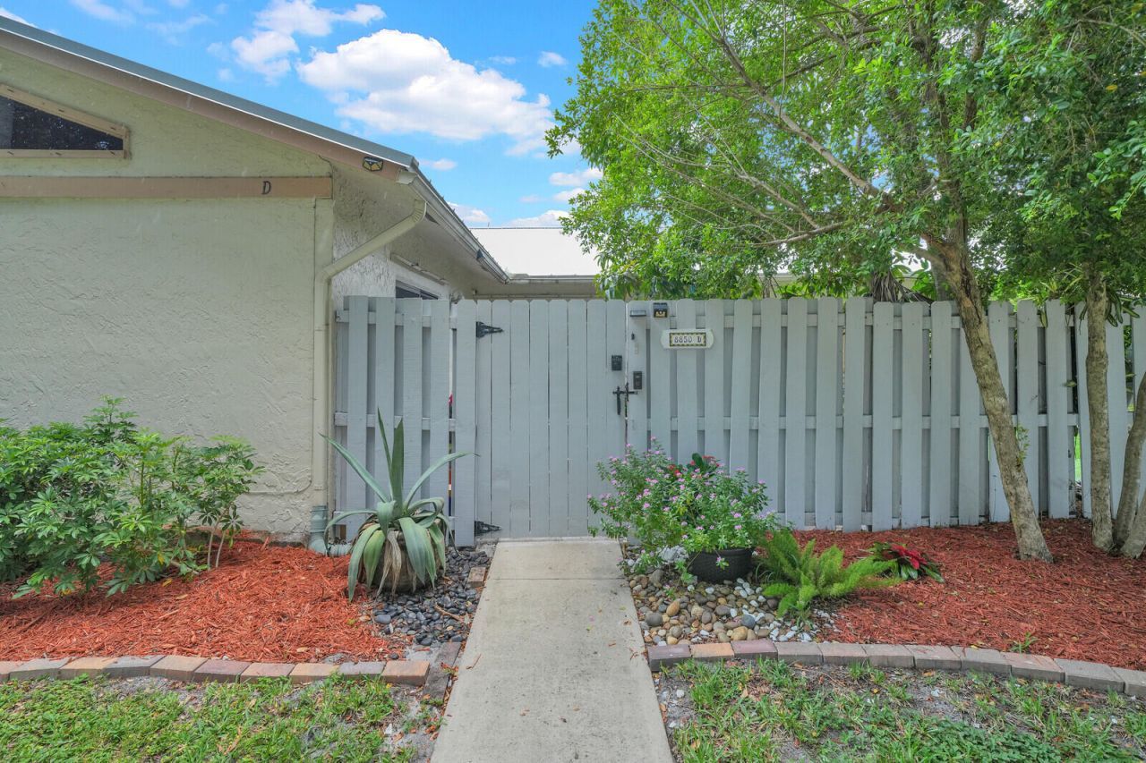 8850 Ranta Court, Unit D, Boynton Beach, FL 33436 Photo
