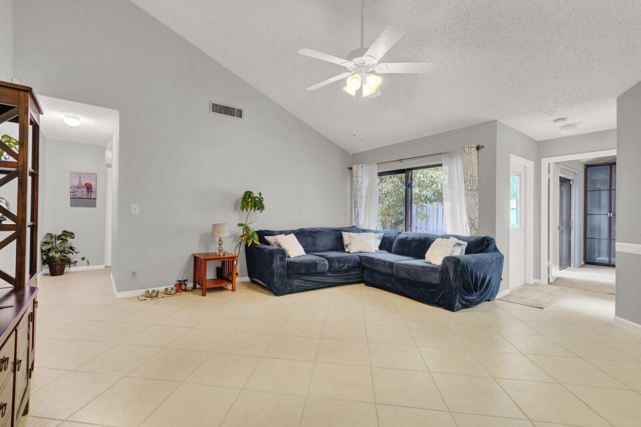 8850 Ranta Court, Unit D, Boynton Beach, FL 33436 Photo