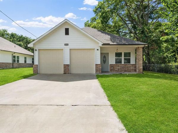 613 Lamar Street, Sulphur Springs, TX 75482