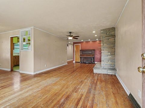 Main Photo