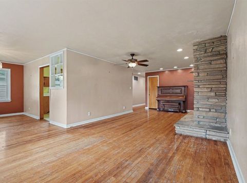 Main Photo